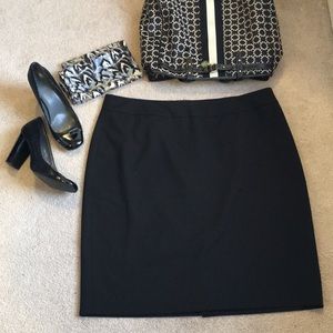 Jones NY stretch black pencil skirt